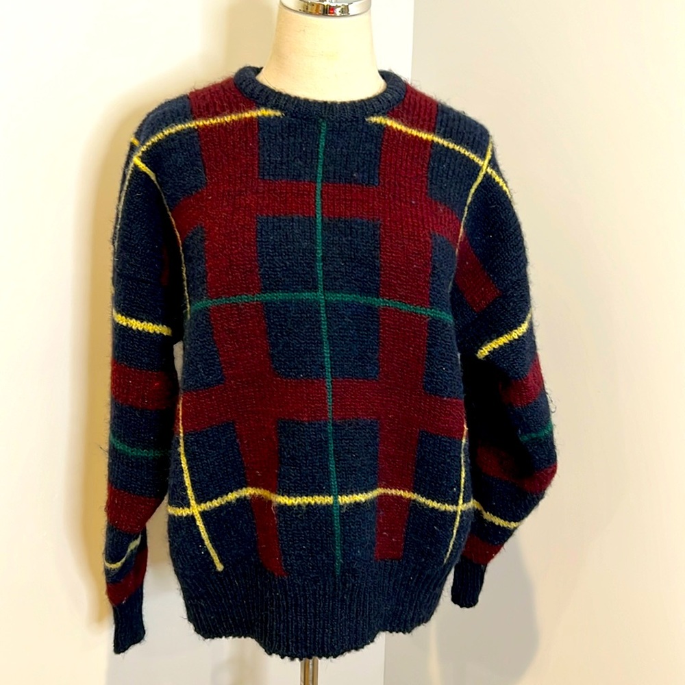 Made in Ireland for Paul Stewart 100%  Shetland Wool Sweater large